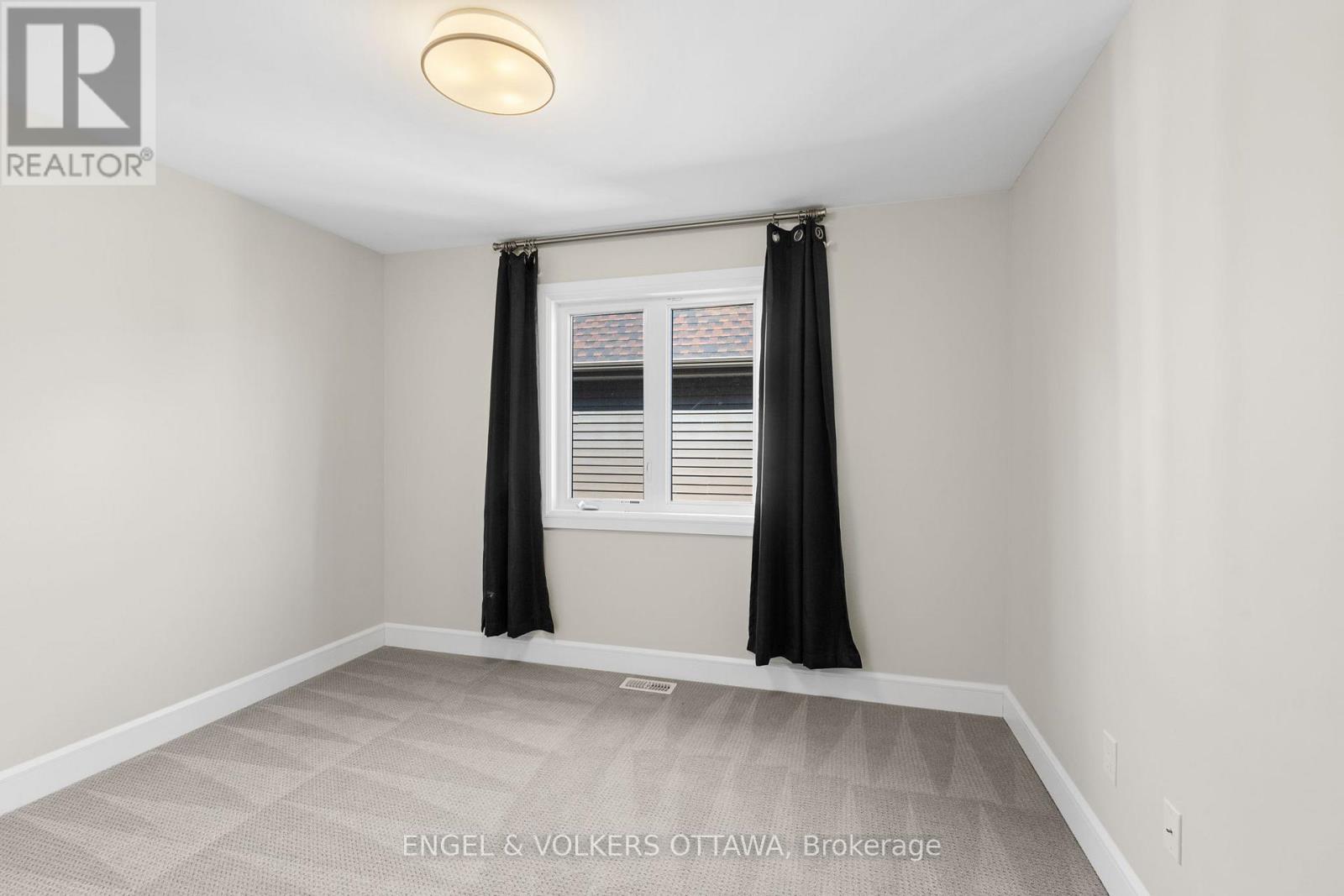 122 Helen Rapp Way, Ottawa, Ontario  K1T 0N4 - Photo 29 - X12464844