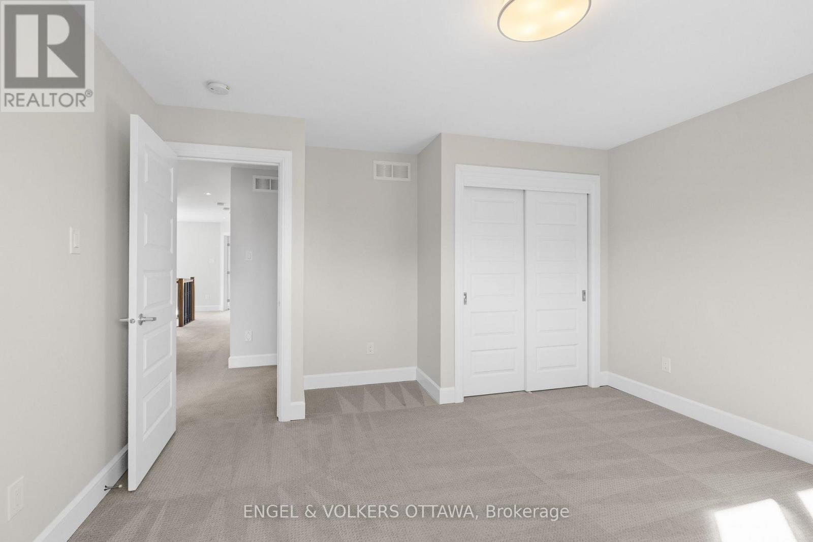 122 Helen Rapp Way, Ottawa, Ontario  K1T 0N4 - Photo 32 - X12464844