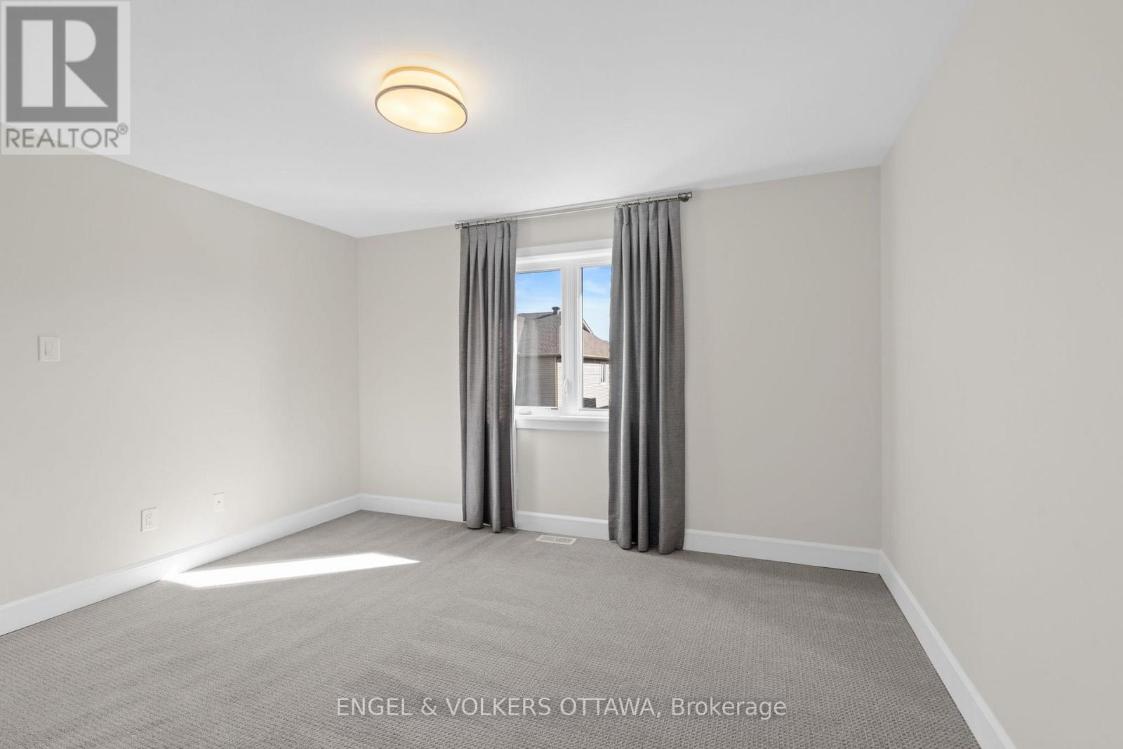 122 Helen Rapp Way, Ottawa, Ontario  K1T 0N4 - Photo 35 - X12464844