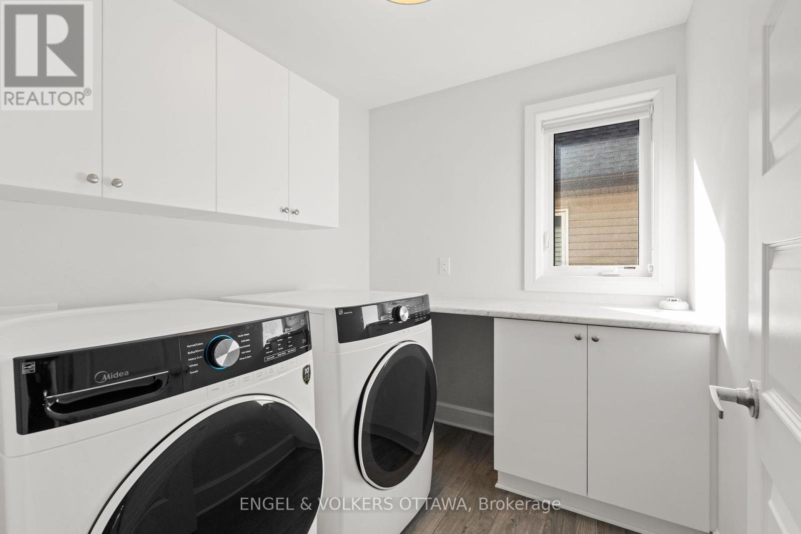 122 Helen Rapp Way, Ottawa, Ontario  K1T 0N4 - Photo 38 - X12464844