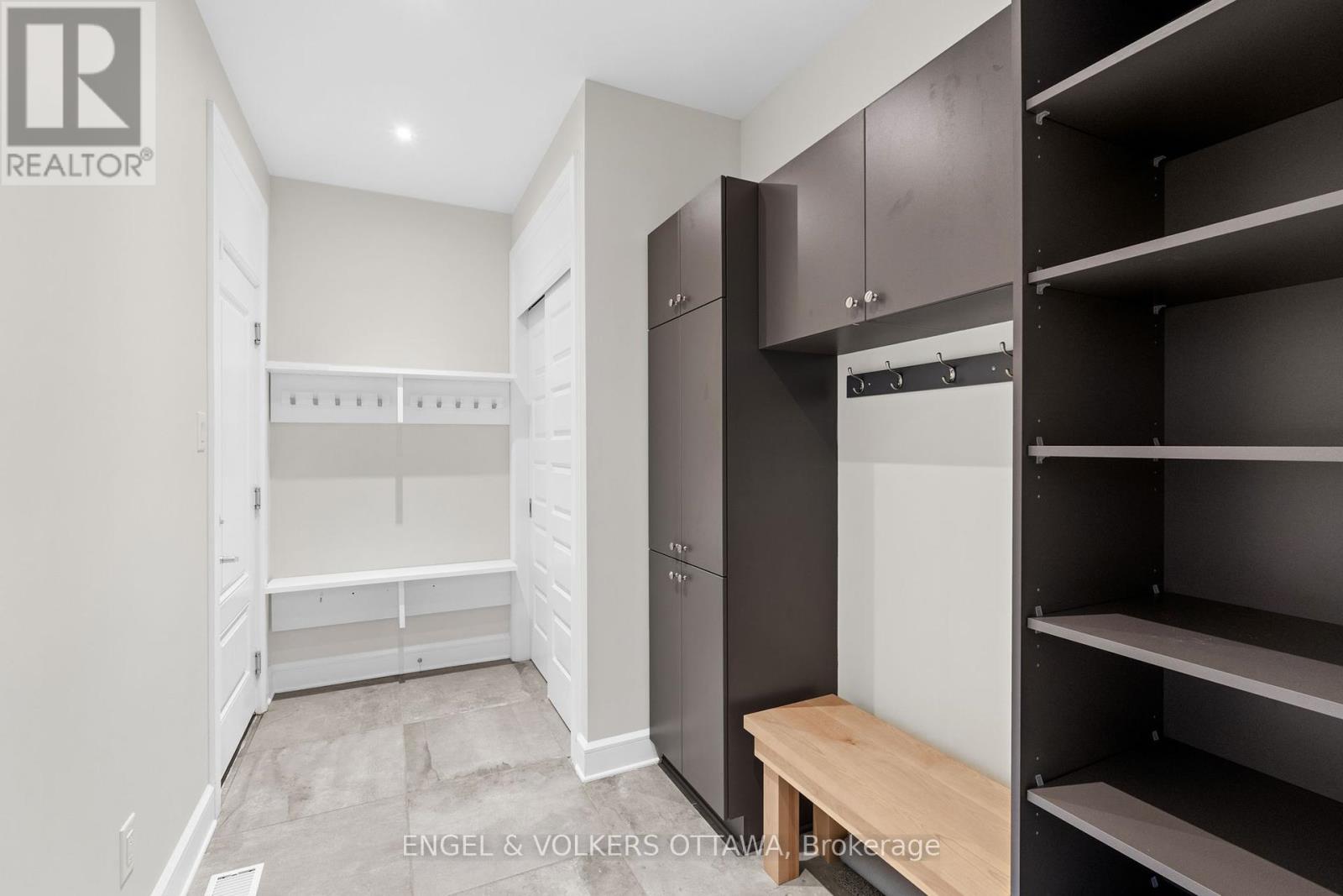 122 Helen Rapp Way, Ottawa, Ontario  K1T 0N4 - Photo 39 - X12464844