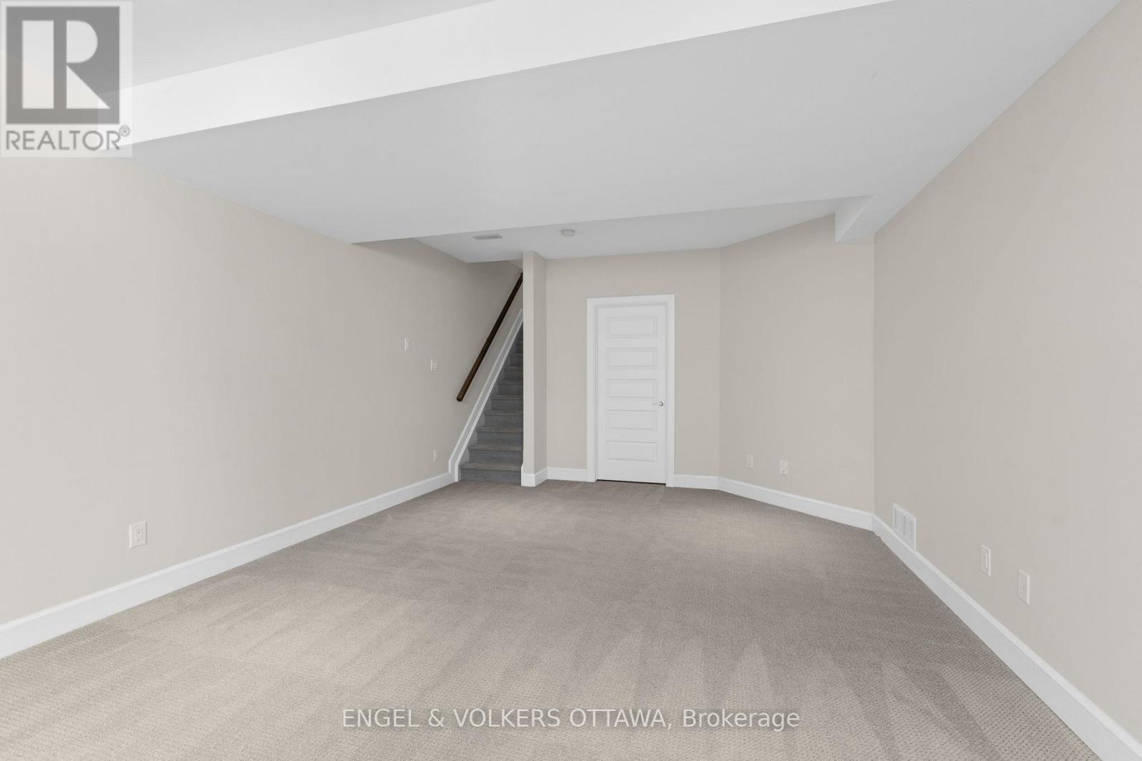 122 Helen Rapp Way, Ottawa, Ontario  K1T 0N4 - Photo 43 - X12464844