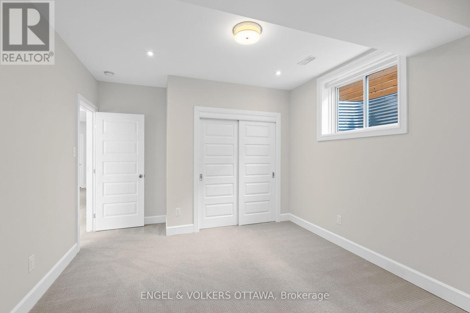 122 Helen Rapp Way, Ottawa, Ontario  K1T 0N4 - Photo 45 - X12464844
