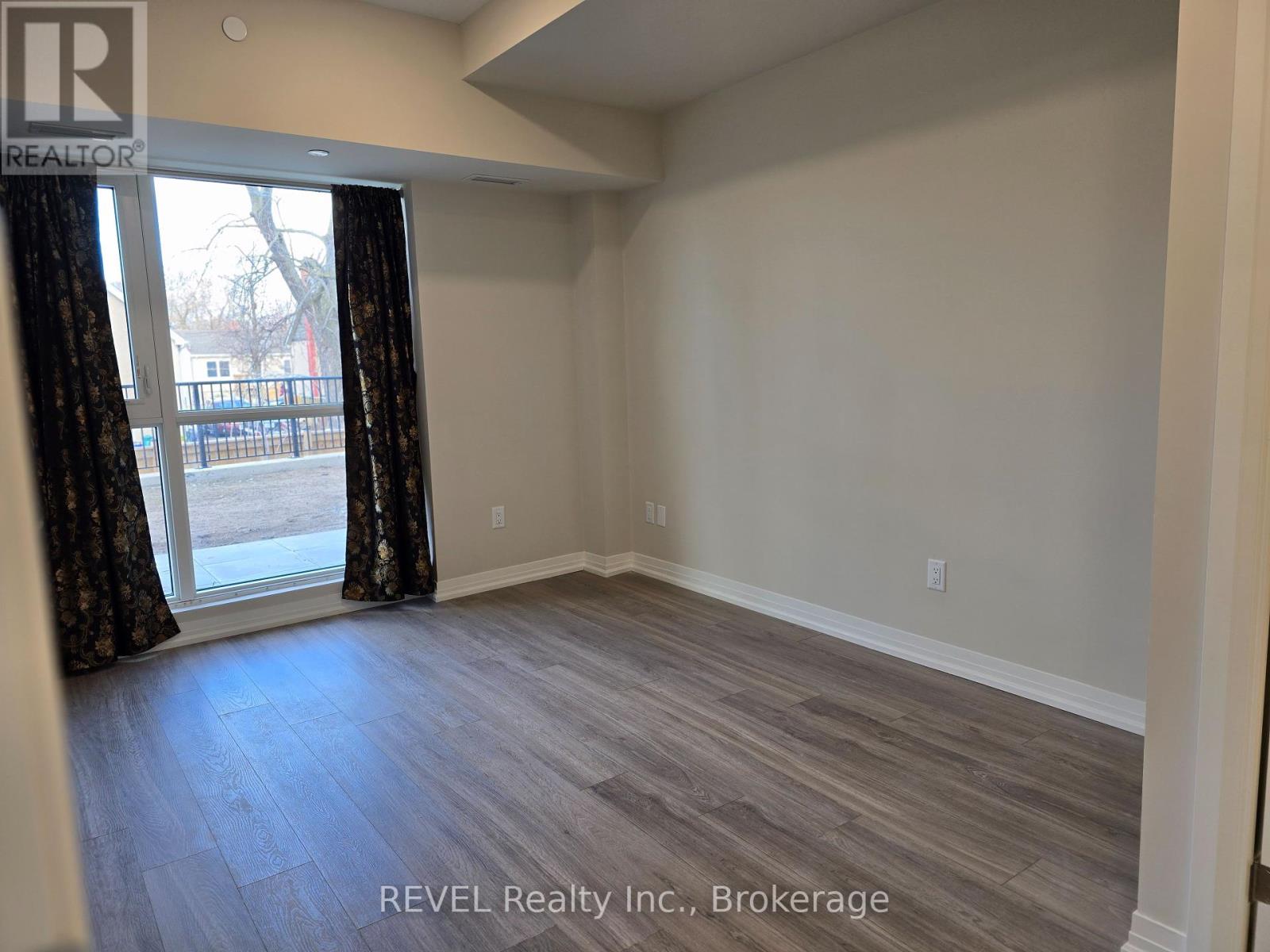 140 - 50 Herrick Avenue, St. Catharines, Ontario  L2P 0G3 - Photo 12 - X12464838
