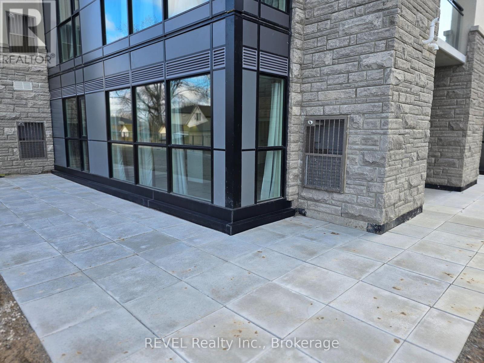 140 - 50 Herrick Avenue, St. Catharines, Ontario  L2P 0G3 - Photo 18 - X12464838