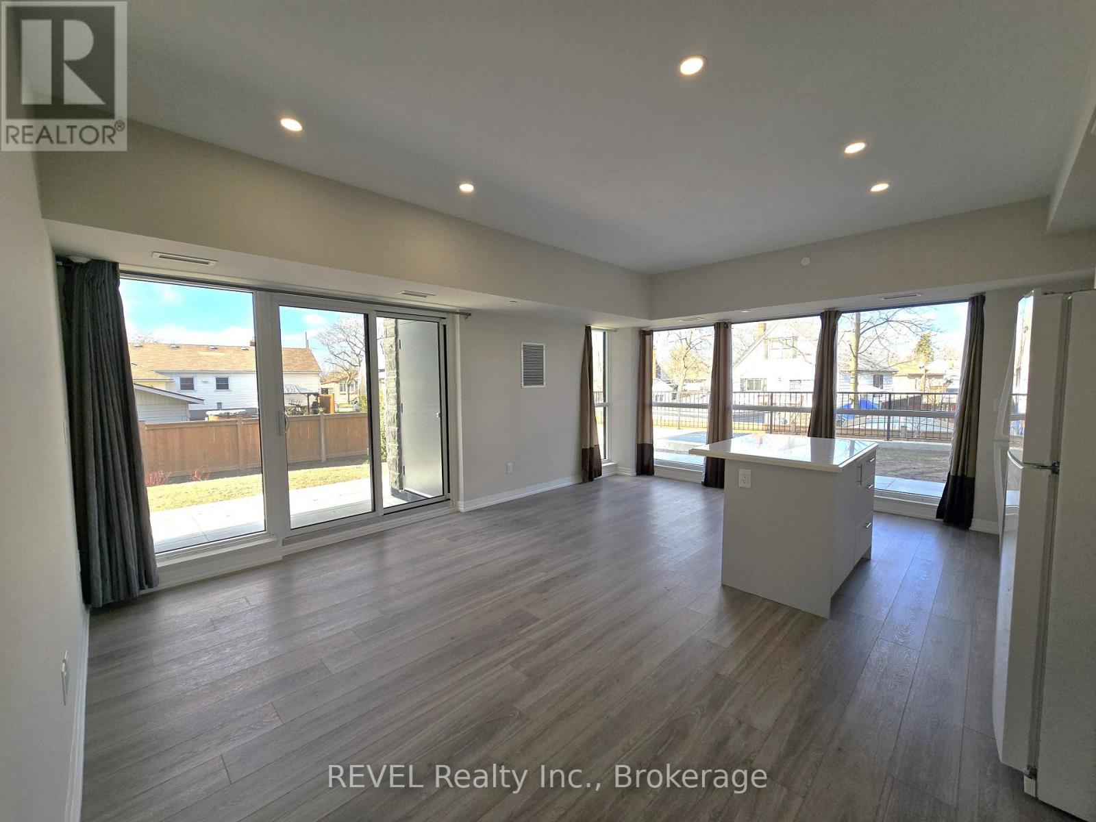 140 - 50 Herrick Avenue, St. Catharines, Ontario  L2P 0G3 - Photo 7 - X12464838