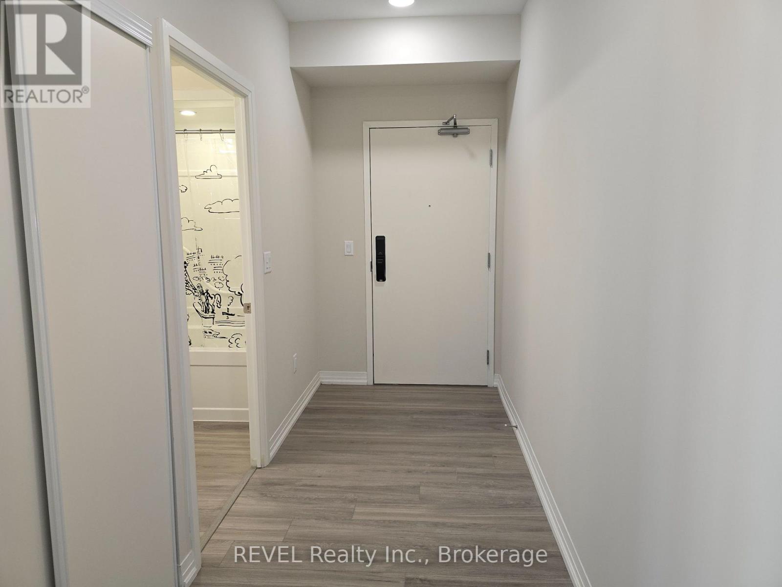 140 - 50 Herrick Avenue, St. Catharines, Ontario  L2P 0G3 - Photo 8 - X12464838