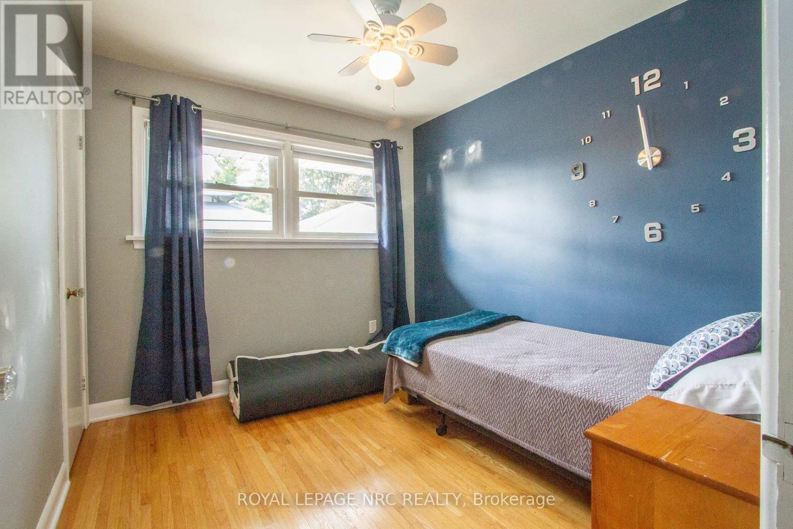 3639 Glenwood Place, Niagara Falls, Ontario  L2J 2W3 - Photo 16 - X12464865