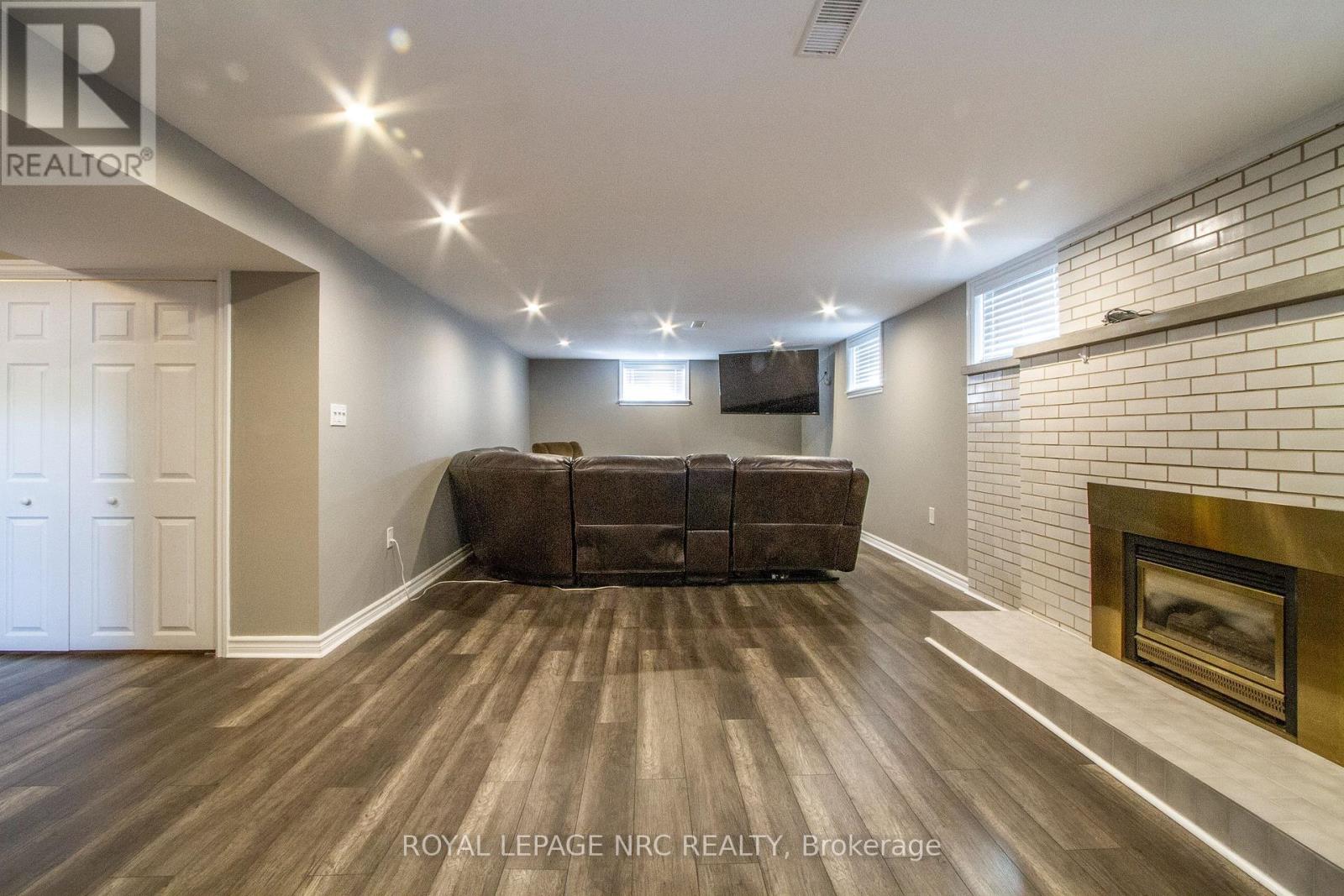 3639 Glenwood Place, Niagara Falls, Ontario  L2J 2W3 - Photo 18 - X12464865