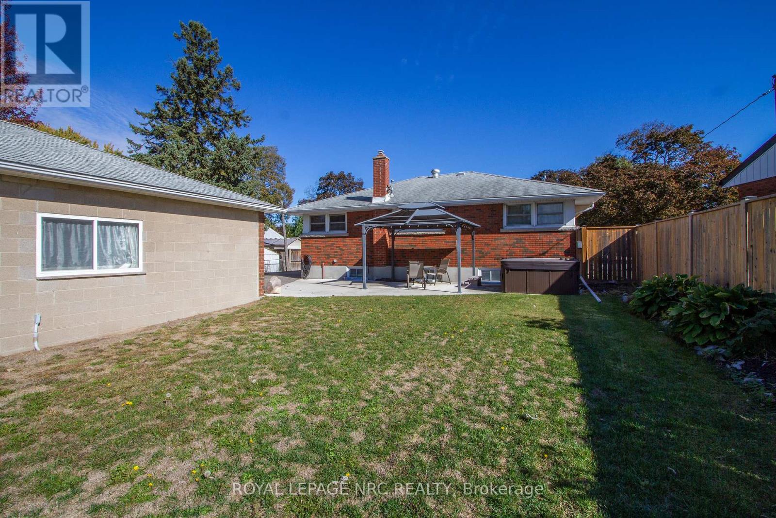 3639 Glenwood Place, Niagara Falls, Ontario  L2J 2W3 - Photo 6 - X12464865