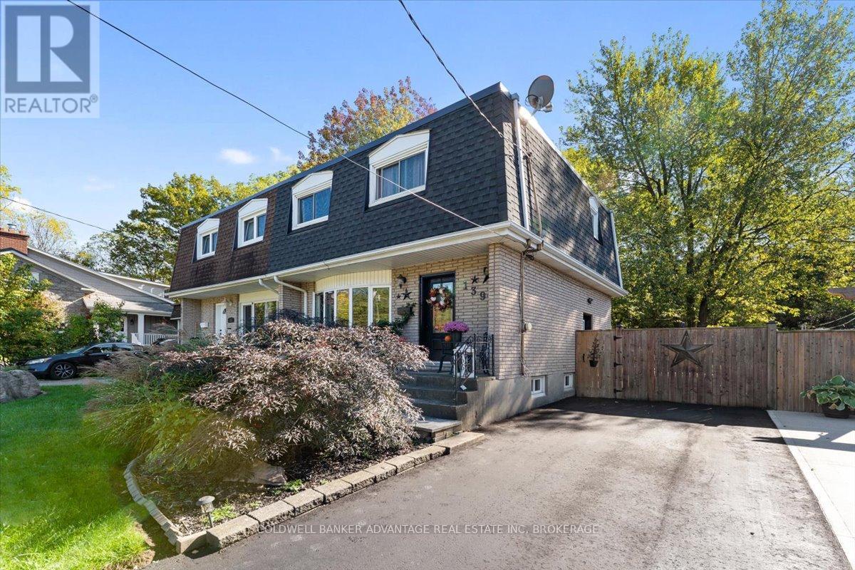 139 Bradley Street, St. Catharines, Ontario  L2T 1R8 - Photo 4 - X12464866