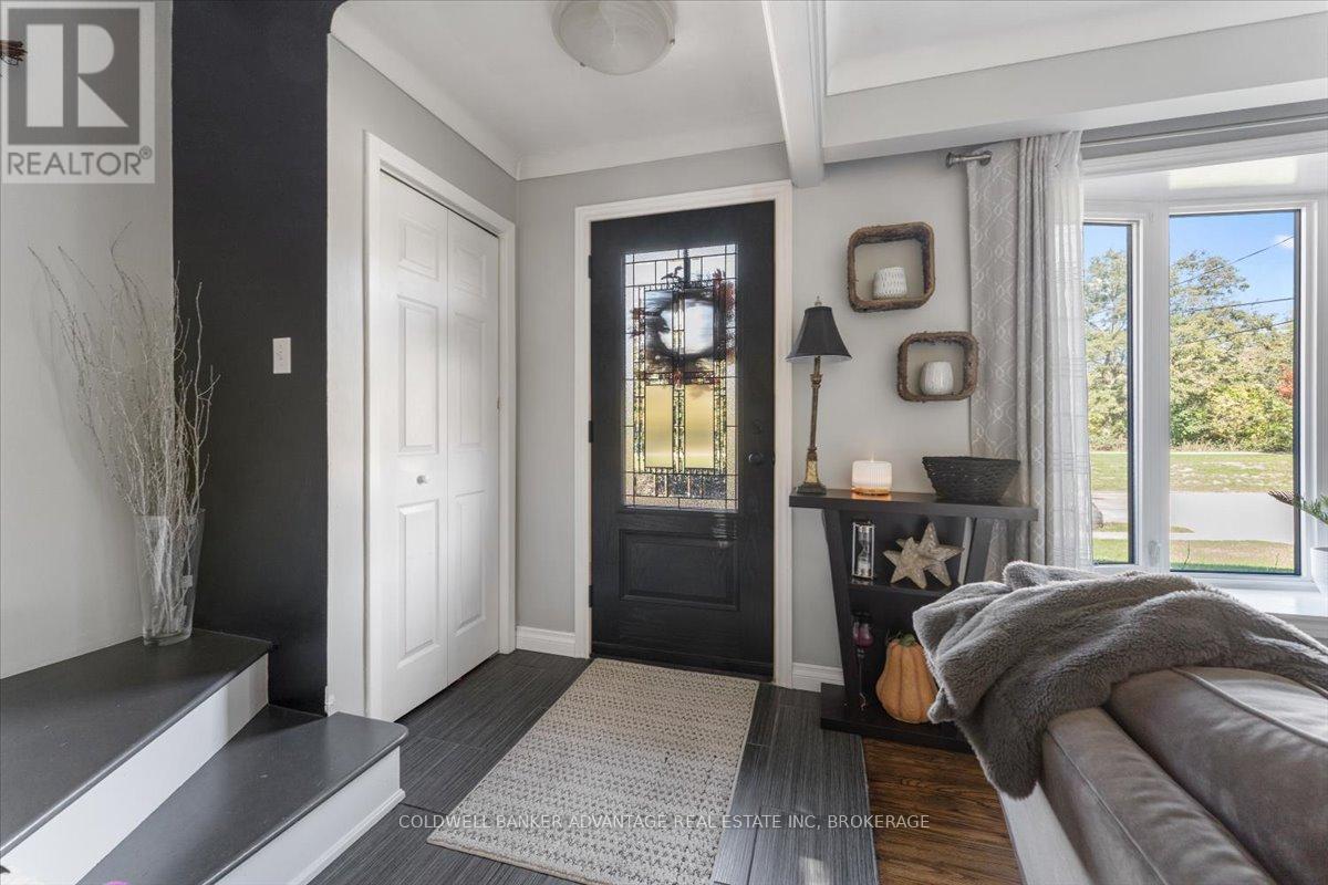 139 Bradley Street, St. Catharines, Ontario  L2T 1R8 - Photo 7 - X12464866
