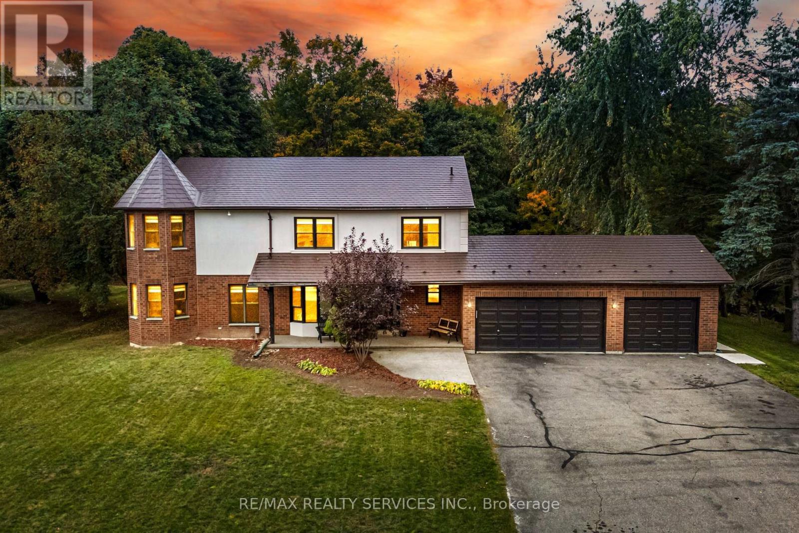 14 Snowberry Court, Caledon, Ontario  L7K 0B5 - Photo 4 - W12462982