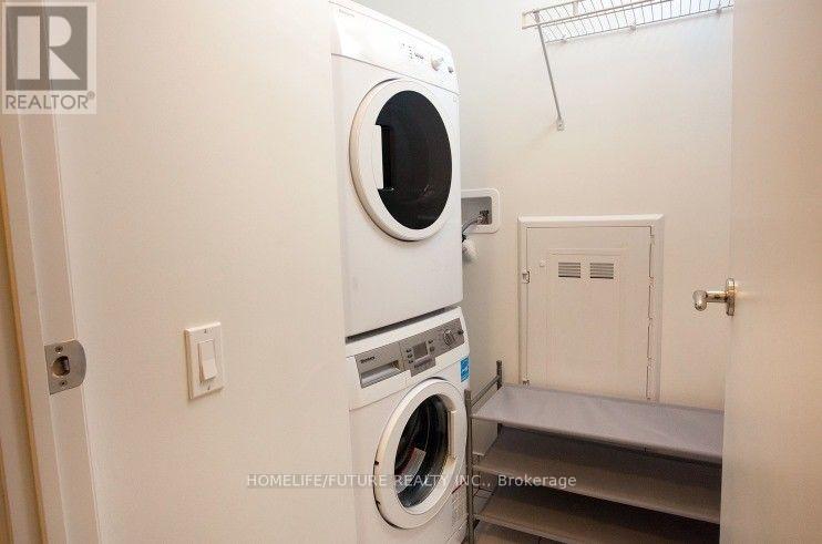 1308 - 88 Blue Jays Way, Toronto, Ontario  M5V 2G3 - Photo 8 - C12464459