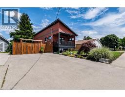 2017 ERIE Street, Port Dover, Ontario
