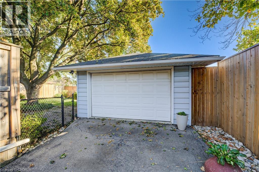 116 Boniface Avenue, Kitchener, Ontario  N2C 1L9 - Photo 33 - 40778795