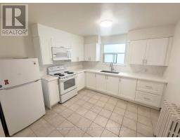 3 - 237 LAKESHORE ROAD E, Mississauga, Ontario