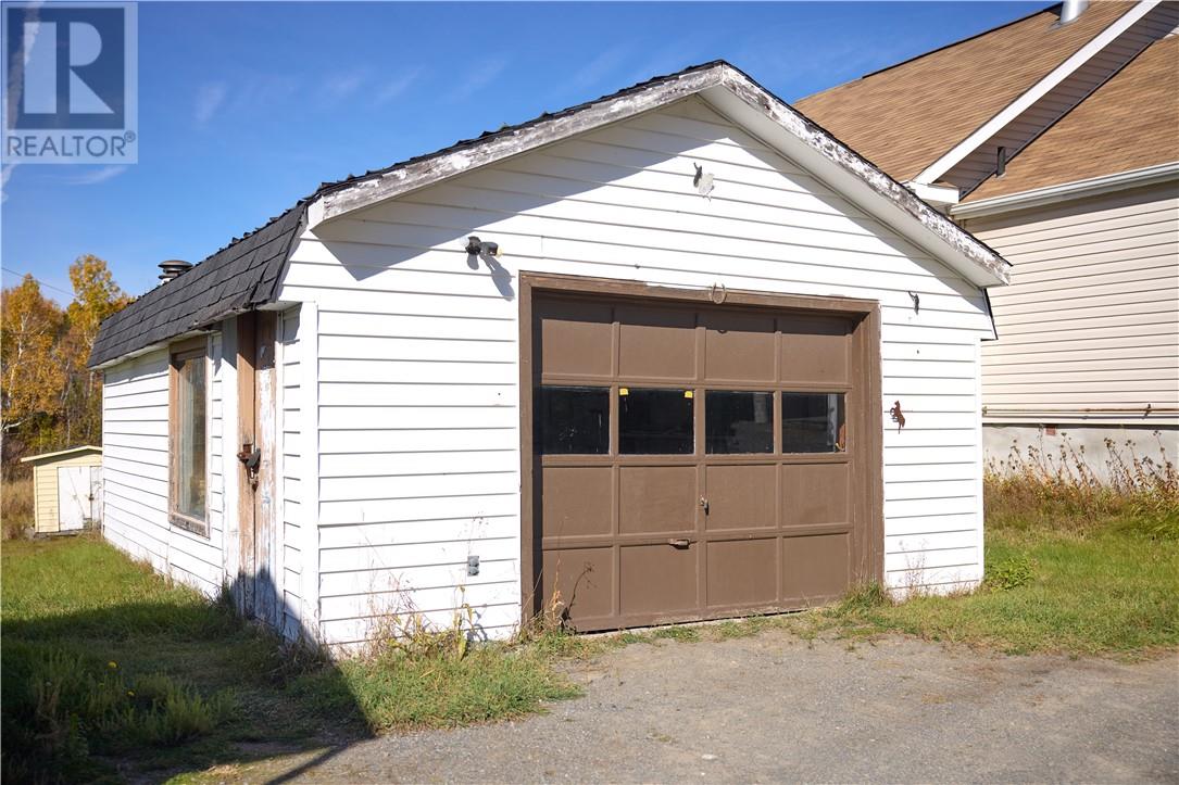 923 Highway 17 E, Wahnapitae, Ontario  P0M 1H0 - Photo 21 - 2125253