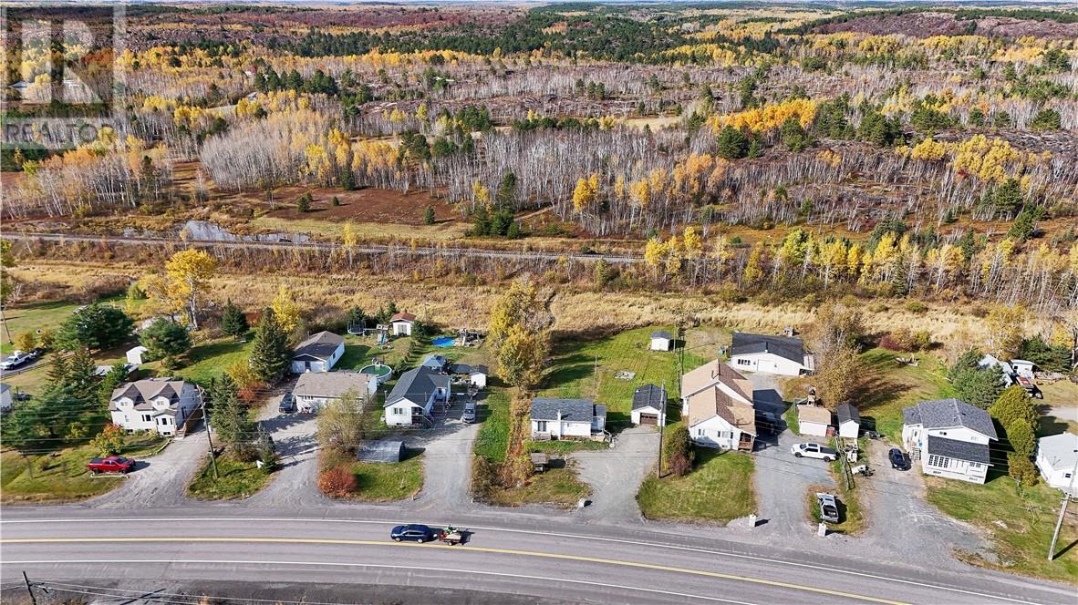 923 Highway 17 E, Wahnapitae, Ontario  P0M 1H0 - Photo 26 - 2125253