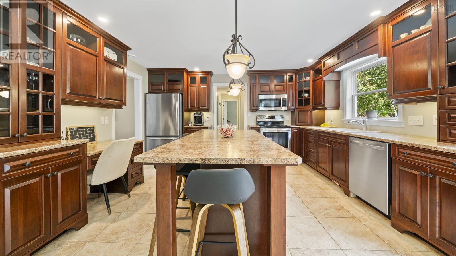 Property at 236 Janda Crescent image 4