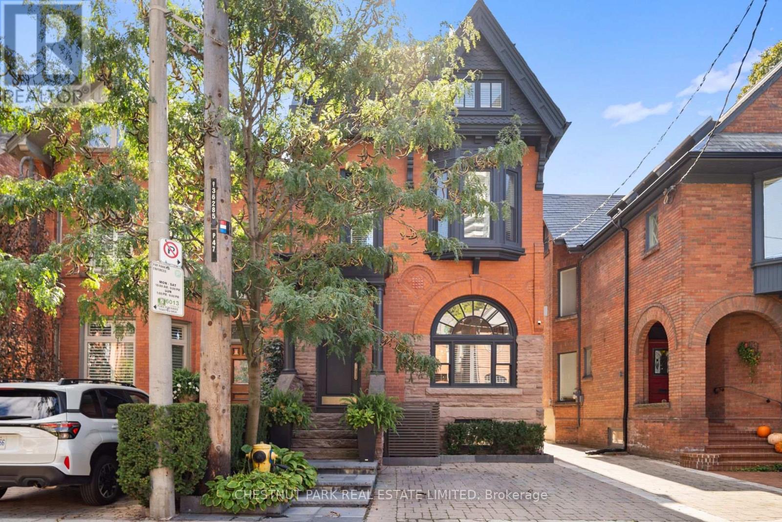 47 Bernard Avenue, Toronto, Ontario  M5R 1R3 - Photo 2 - C12464817