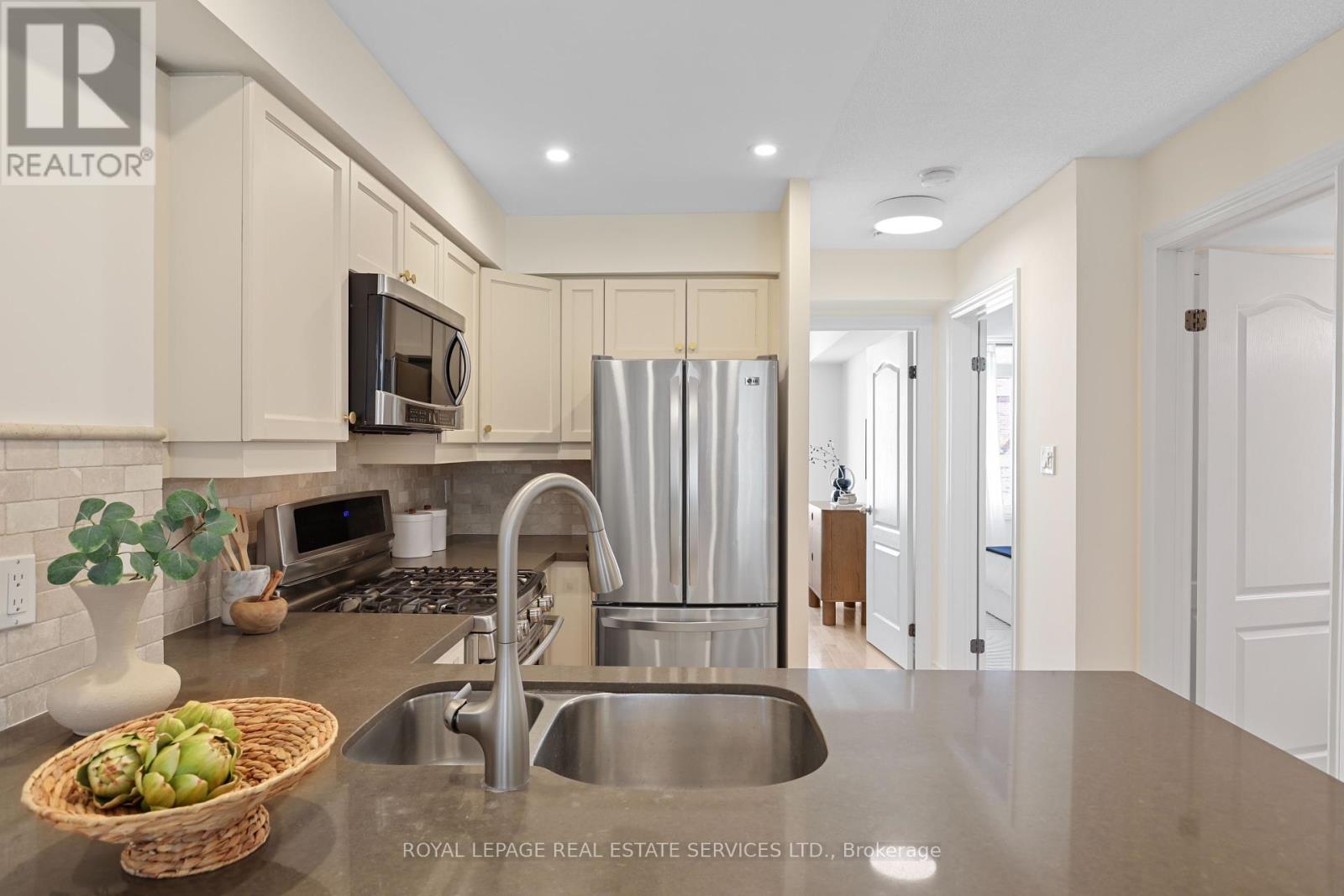 1204 - 12 Sudbury Street, Toronto, Ontario  M6J 3W7 - Photo 10 - C12464819