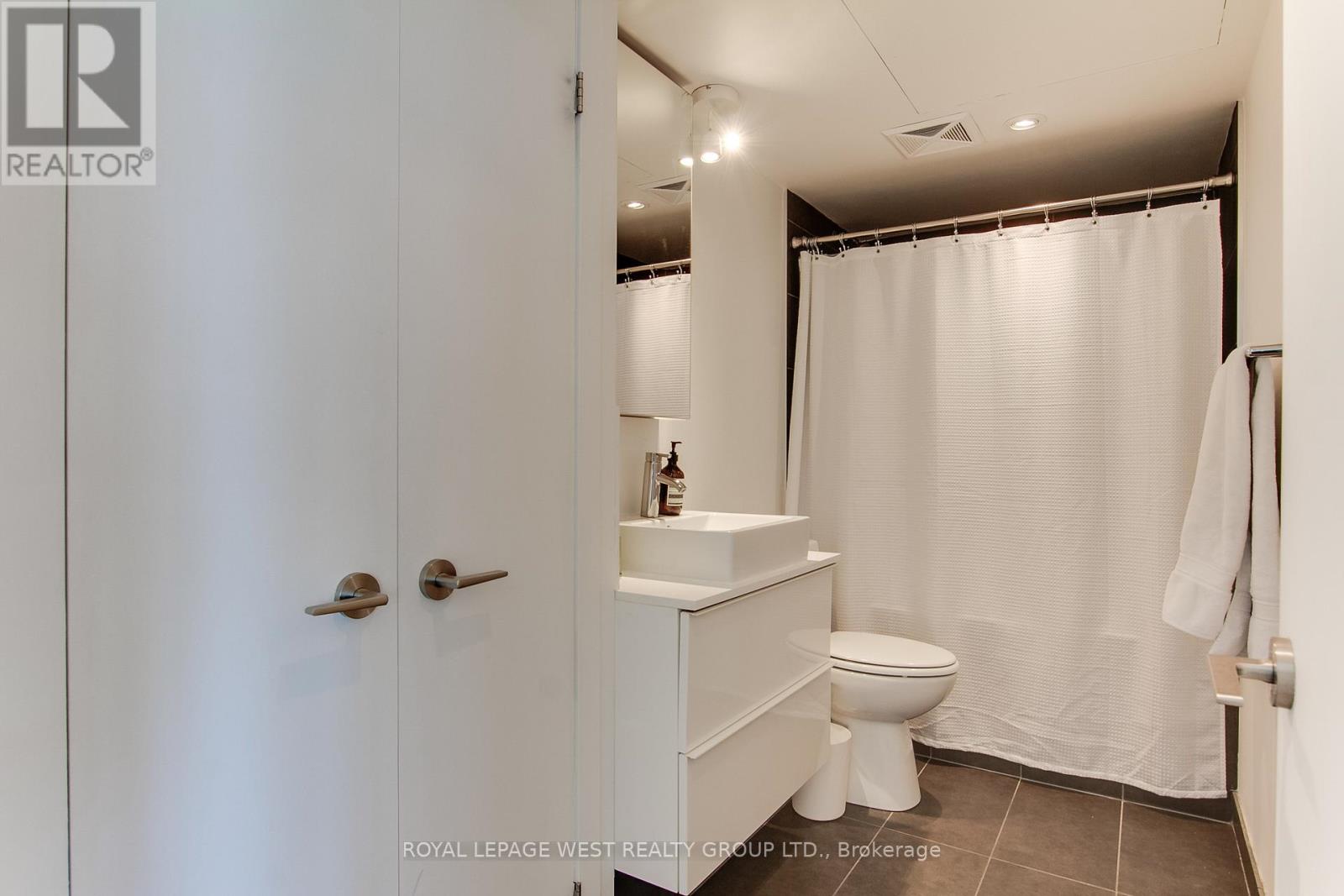 907 - 650 King Street W, Toronto, Ontario  M5V 0H6 - Photo 9 - C12464864