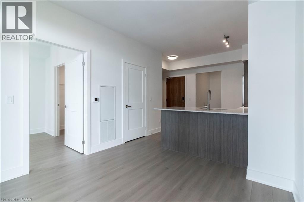 25 Wellington Street S Unit# 909, Kitchener, Ontario  N2G 0G5 - Photo 16 - 40779414