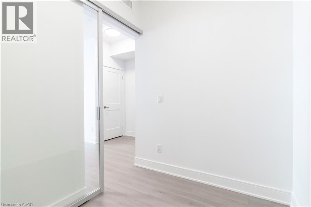 25 Wellington Street S Unit# 909, Kitchener, Ontario  N2G 0G5 - Photo 24 - 40779414