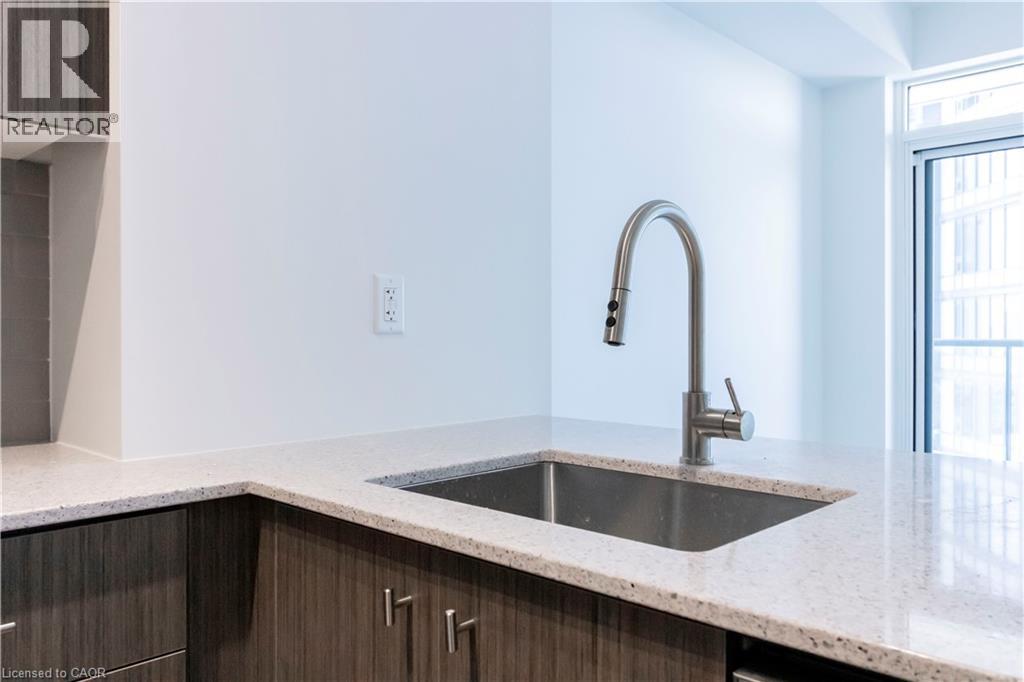 25 Wellington Street S Unit# 909, Kitchener, Ontario  N2G 0G5 - Photo 9 - 40779414