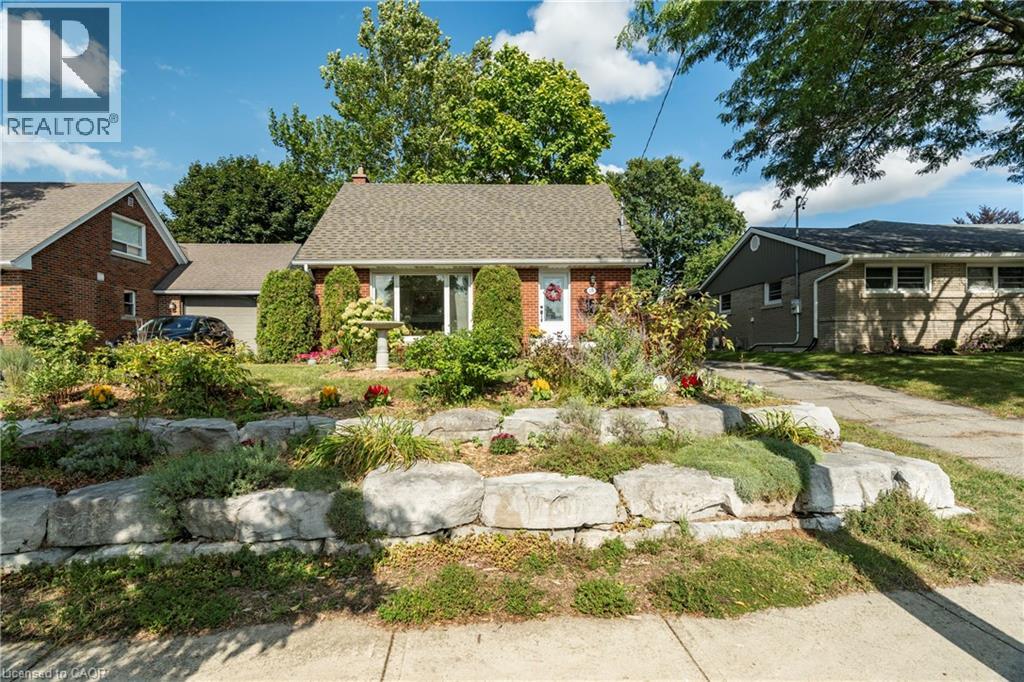 110 Ellis Crescent S, Waterloo, Ontario  N2J 2B8 - Photo 2 - 40779392