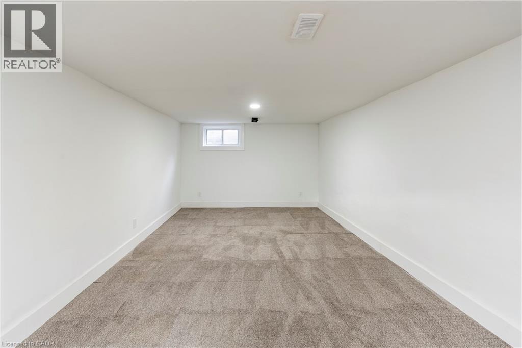 110 Ellis Crescent S, Waterloo, Ontario  N2J 2B8 - Photo 21 - 40779392