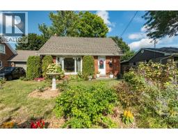 110 ELLIS Crescent S, Waterloo, Ontario
