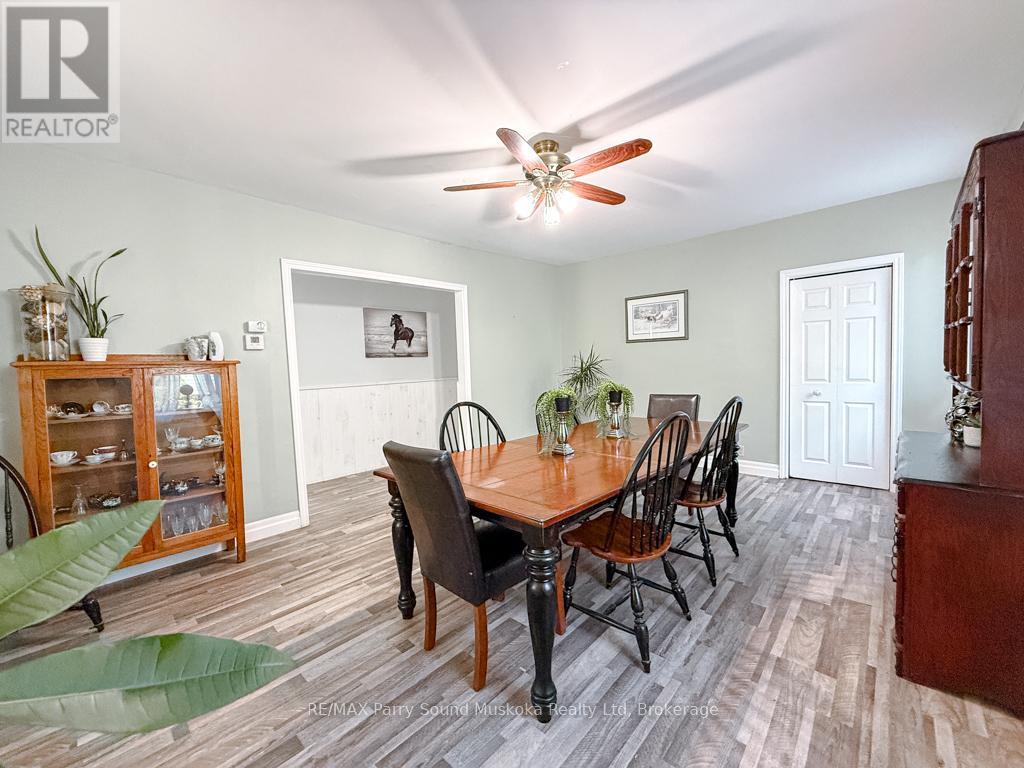 1862 Division Road W, Severn, Ontario  L3V 6H2 - Photo 17 - S12464963