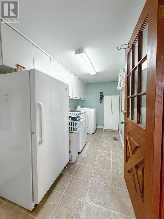1862 Division Road W, Severn, Ontario  L3V 6H2 - Photo 20 - S12464963