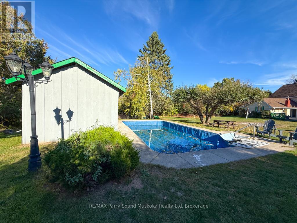 1862 Division Road W, Severn, Ontario  L3V 6H2 - Photo 34 - S12464963