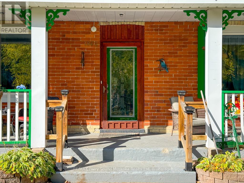1862 Division Road W, Severn (Marchmont), Ontario  L3V 6H2 - Photo 4 - S12464963