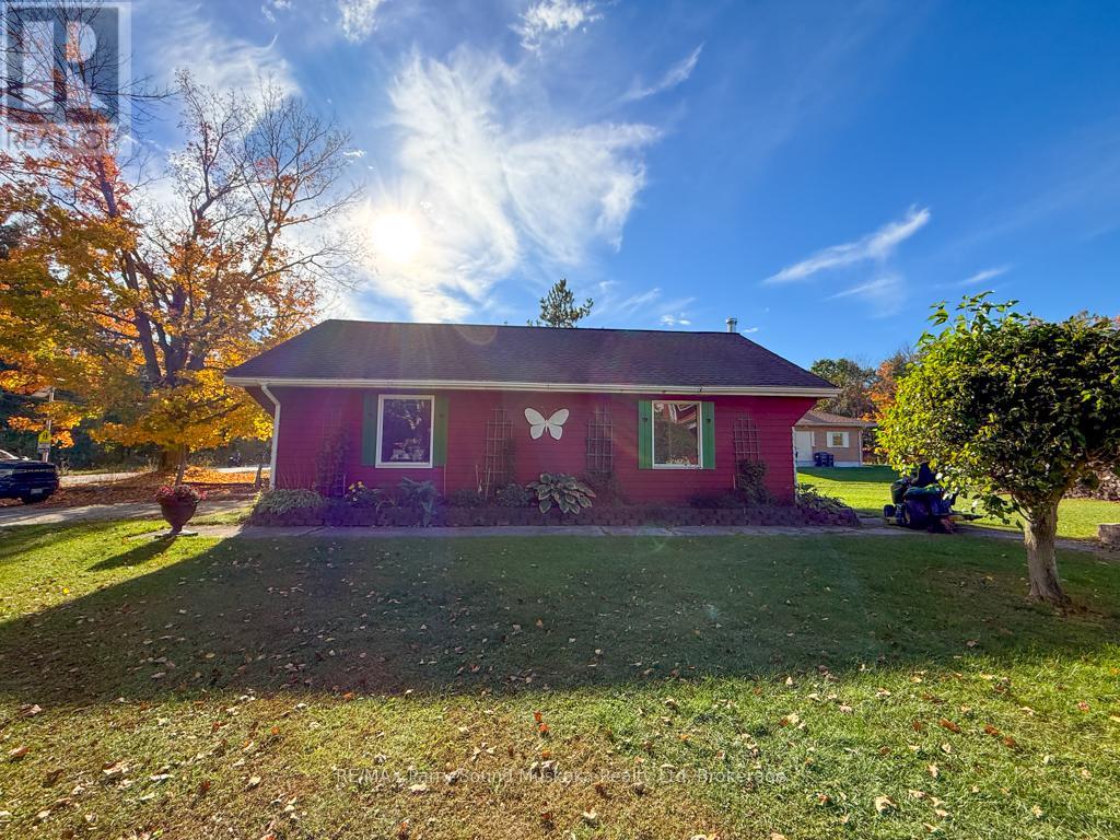 1862 Division Road W, Severn, Ontario  L3V 6H2 - Photo 6 - S12464963