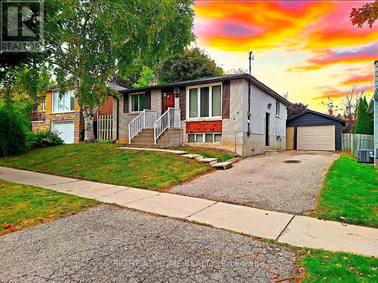 83 KULPIN AVENUE, Bradford West Gwillimbury, Ontario