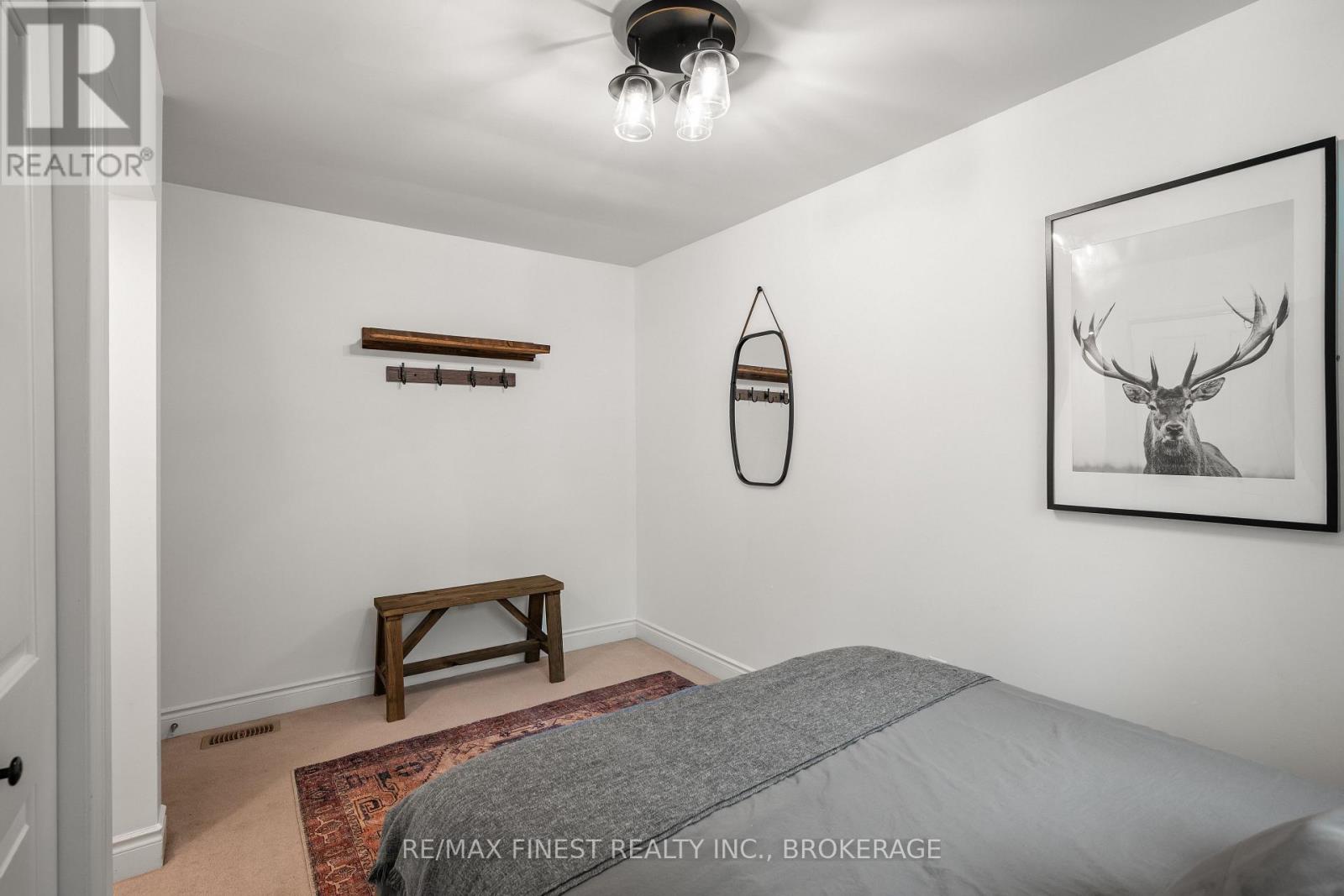 32 Oakwood Lane, Frontenac, Ontario  K0H 1W0 - Photo 20 - X12464922