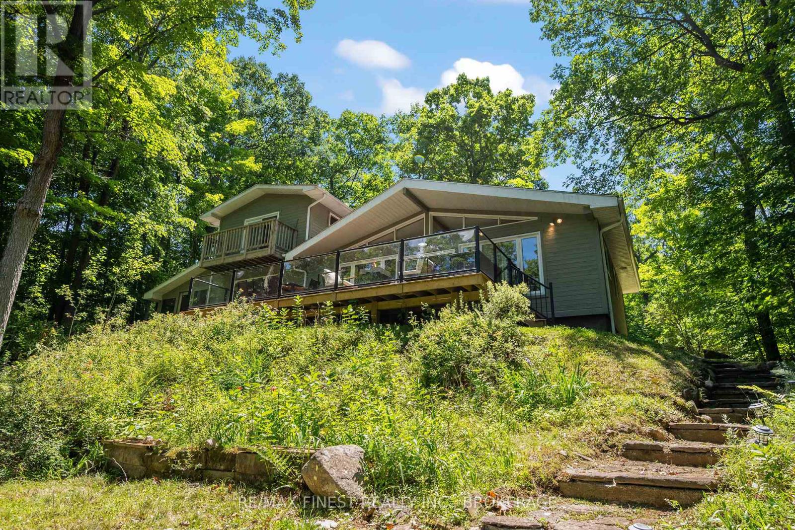 32 Oakwood Lane, Frontenac, Ontario  K0H 1W0 - Photo 35 - X12464922