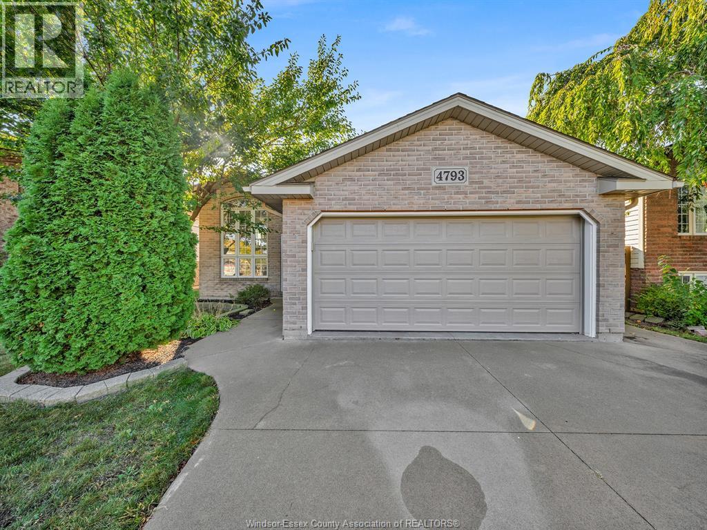 MLS# 25025871: 4793 Juliet CRESCENT, Windsor, Canada