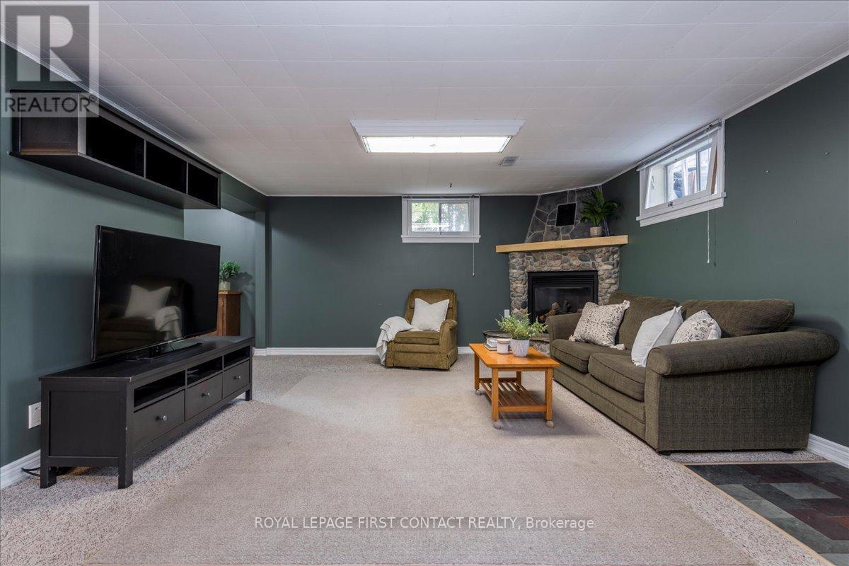 32 Springhome Road, Barrie, Ontario  L4N 2W7 - Photo 19 - S12464850
