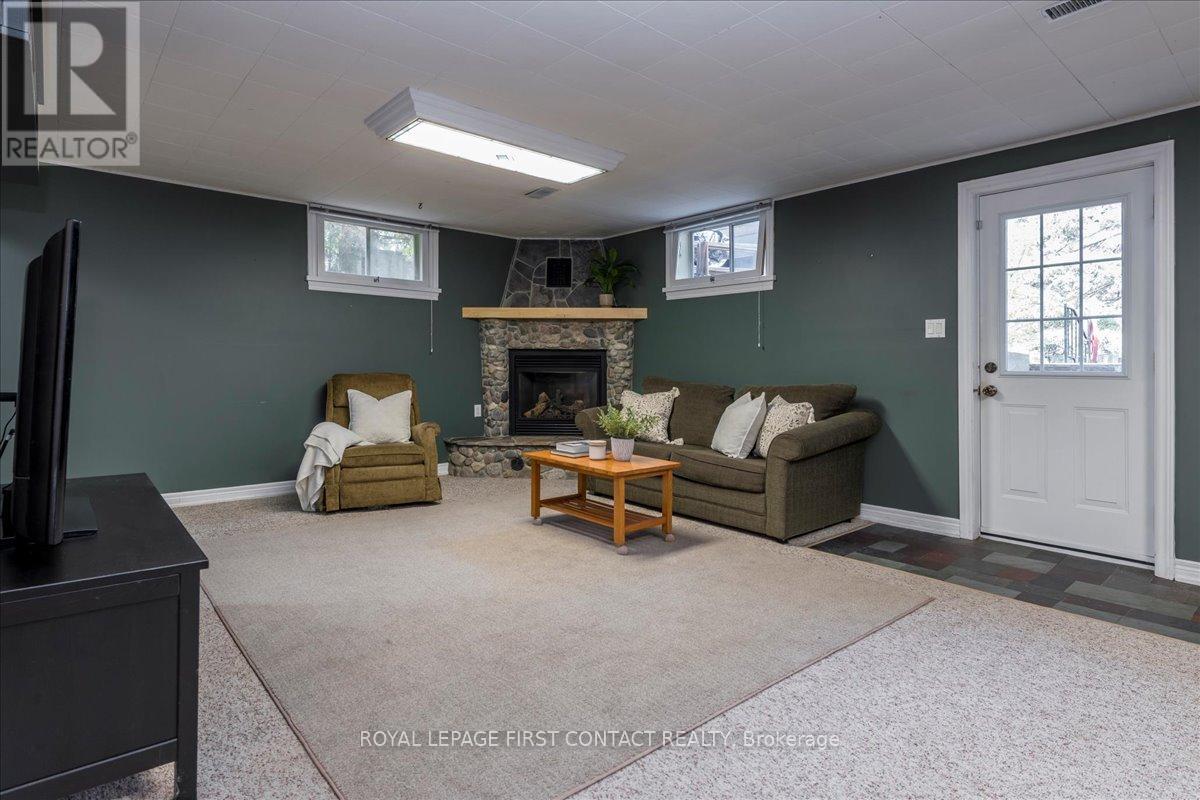 32 Springhome Road, Barrie, Ontario  L4N 2W7 - Photo 21 - S12464850