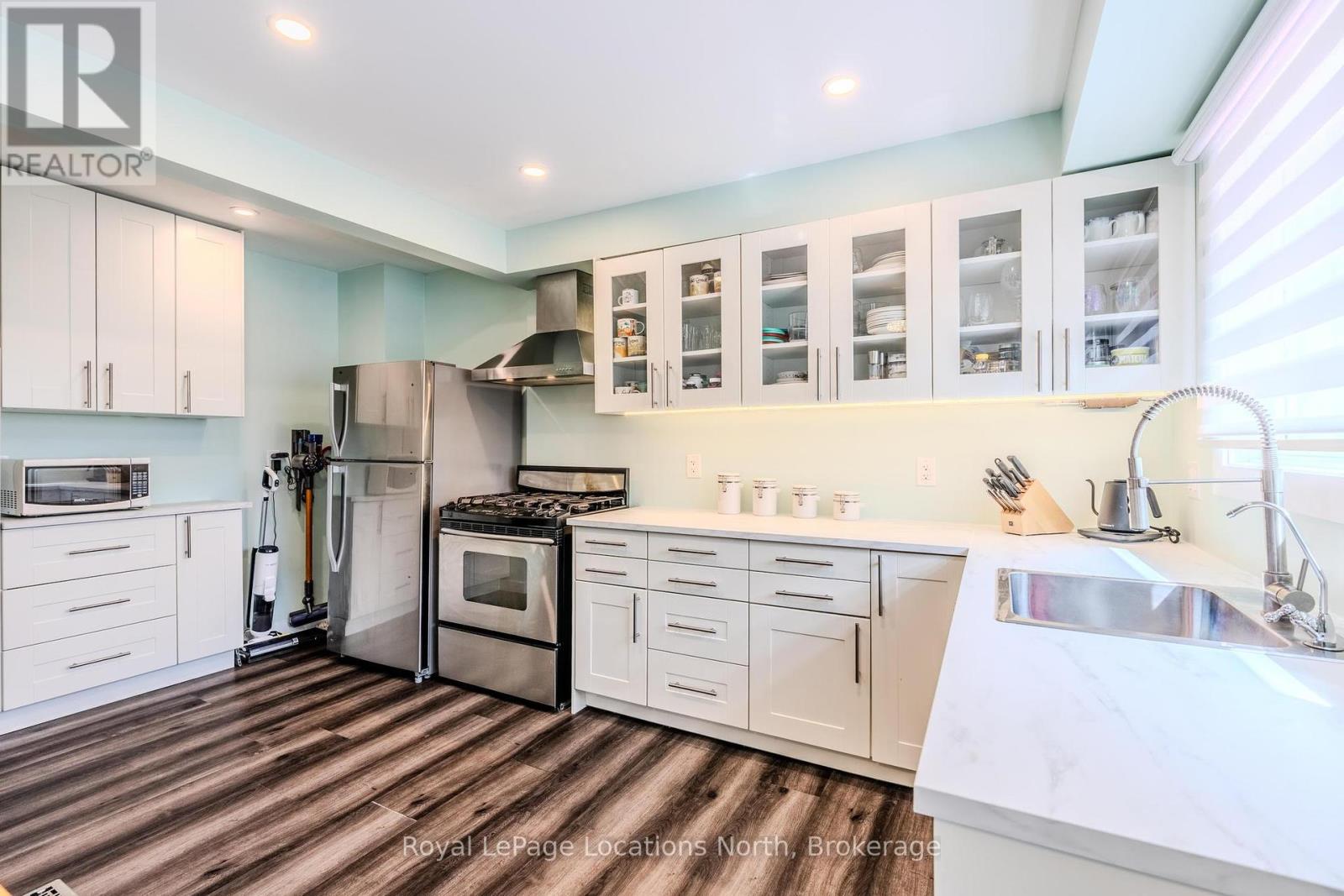 187 Grulke Street, Kitchener, Ontario  N2A 2S6 - Photo 7 - X12464897