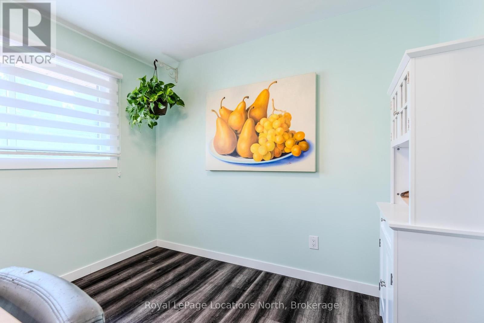 187 Grulke Street, Kitchener, Ontario  N2A 2S6 - Photo 8 - X12464897