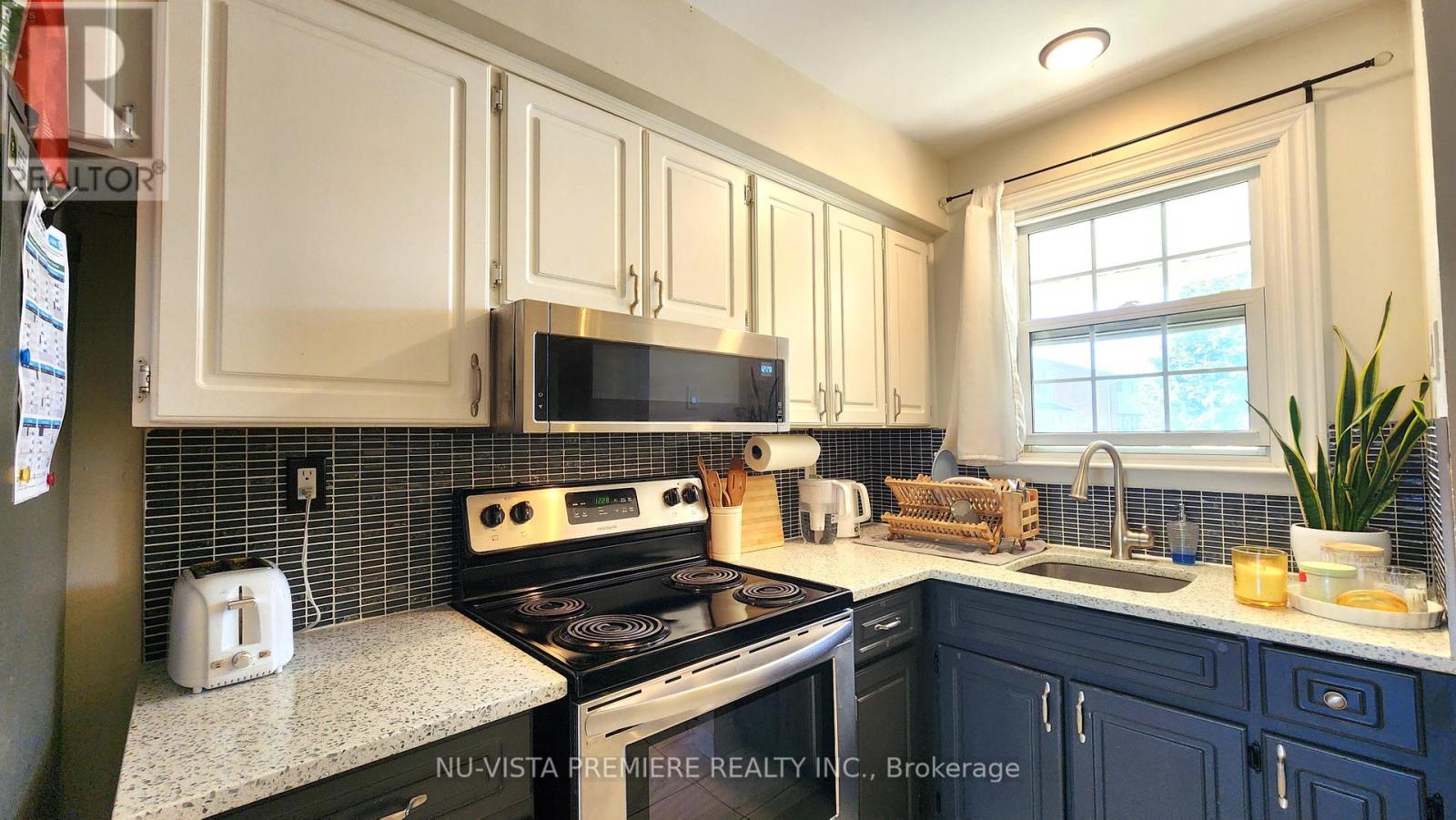 E - 143 Wellesley Crescent, London East, Ontario  N5V 1J6 - Photo 7 - X12464901