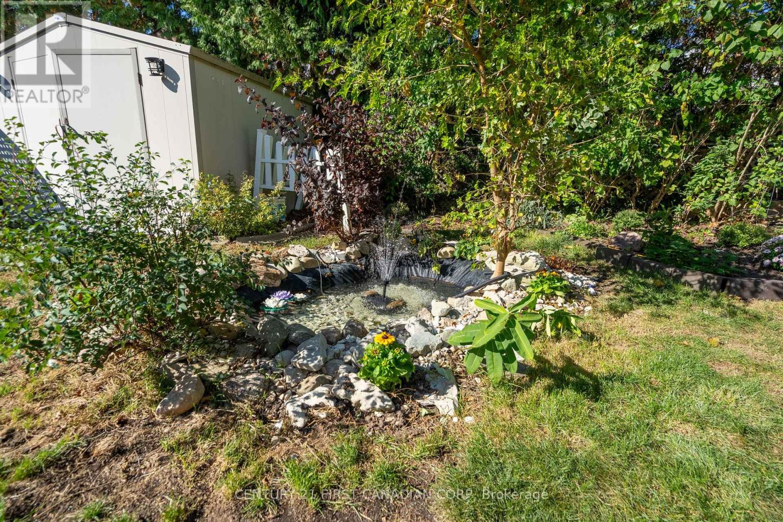 486 Ferndale Avenue, London South, Ontario  N6C 2Z1 - Photo 35 - X12464906