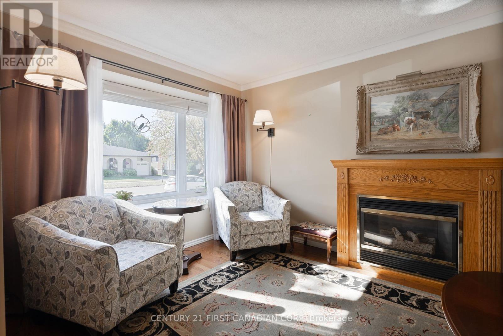 486 Ferndale Avenue, London South, Ontario  N6C 2Z1 - Photo 6 - X12464906