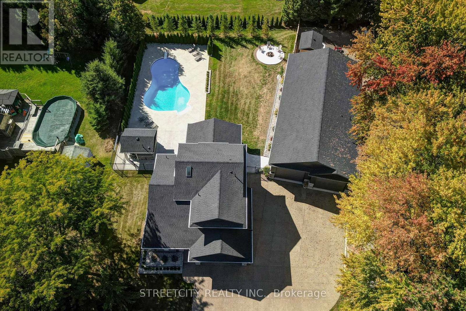 10425 TALBOTVILLE GORE ROAD, Southwold, Ontario
